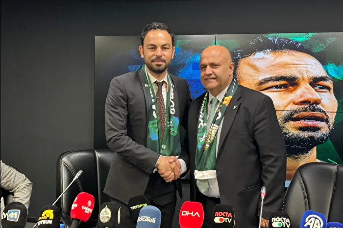 Süper Lig'e yükselen Kocaelispor'un teknik direktörü Selçuk İnan oldu
