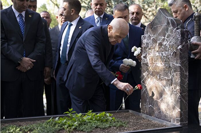 Bahçeli'den CHP'ye Saraçhane sözleri: Gençlik üzerindeki oyuna son verilmeli