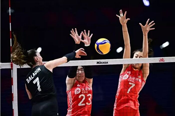 Filenin Sultanları, Milletler Ligi'nde Çin'i 3-2 mağlup ederek üst üste dördüncü galibiyetini aldı
