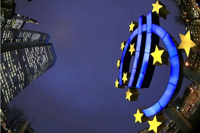 Euro bölgesinde yatırımcı güveni 12 ayın en yüksek seviyesinde
