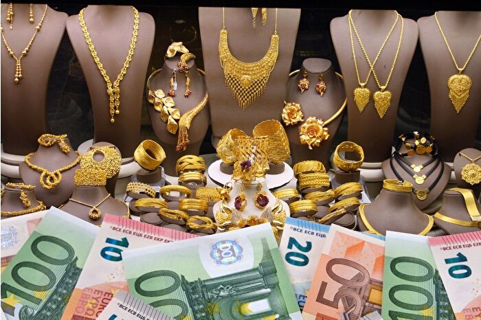 Avrupa Merkez Bankası: Altın, 20 ülkenin tek para birimi olan euroyu geride bıraktı