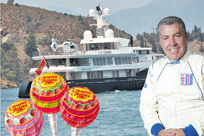 İtalya’nın şeker kralı Augusto Perfetti, 81 metrelik lüks yatını Fethiye'ye demirledi