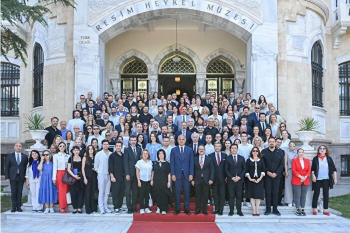Bakan Ersoy, Güzel Sanatlar Genel Müdürlüğü'nün 90'ncı kuruluş yıldönümünü kutladı