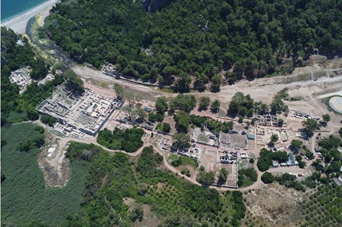 Olympos Antik Kenti'nde eşsiz mozaikler bulundu