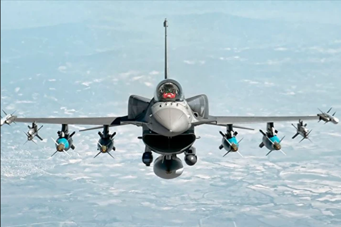 Sanayi ve Teknoloji Bakanı Mehmet Fatih Kacır açıkladı: F-16 EDPOD, gerçek radar sistemlerine karşı uçuşlu testleri başarıyla tamamladı