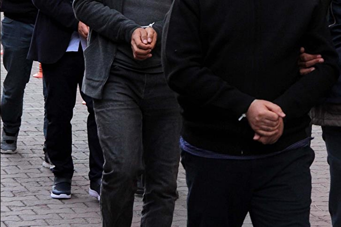 Ankara merkezli 2 ilde FETÖ'ye yönelik soruşturmalarda 5 gözaltı kararı