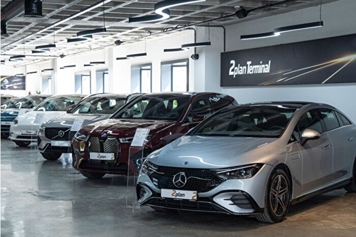 İkinci el otomobil satışlarında 6 ay-6 bin kilometre düzenlemesi uzatıldı