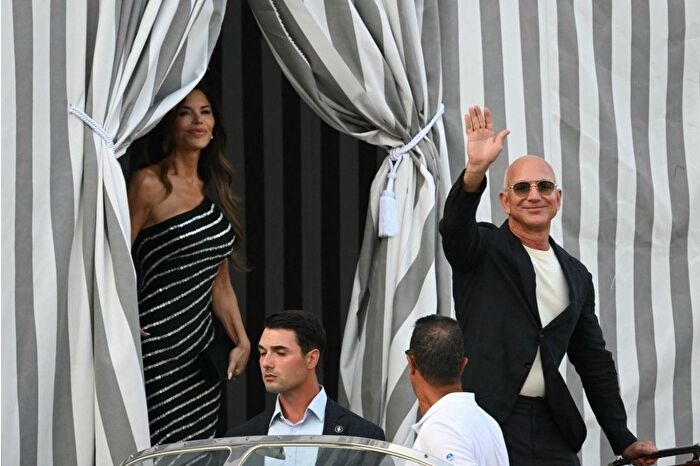 Jeff Bezos ve Lauren Sánchez, 10 milyon dolarlık düğünleri için Venedik'e geldi