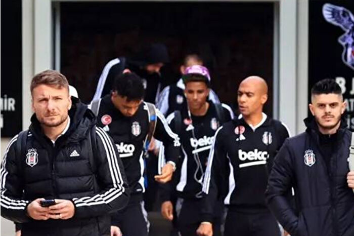 Siyah beyazlılar sezonu açmaya hazır: Beşiktaş’ta ayrılık listesi netleşiyor