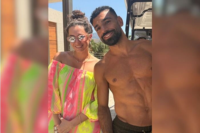 Salah, Bodrum'da Hande Doğandemir'e yakalandı