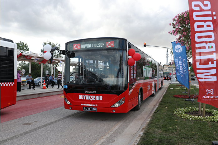 Sakarya’da Metrobüs dönemi başladı: Test sürüşü yapıldı