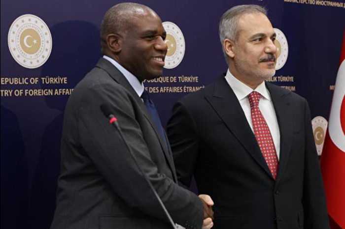 İngiliz mevkidaşı ile görüşen Bakan Fidan: Savunma sanayindeki işbirliğimiz fevkalade iyi gidiyor