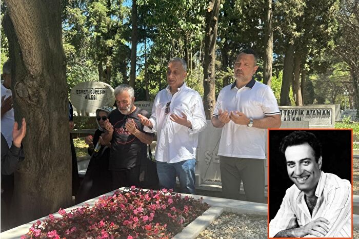Kemal Sunal'a vefatının 25'nci yılında kabri başında anma