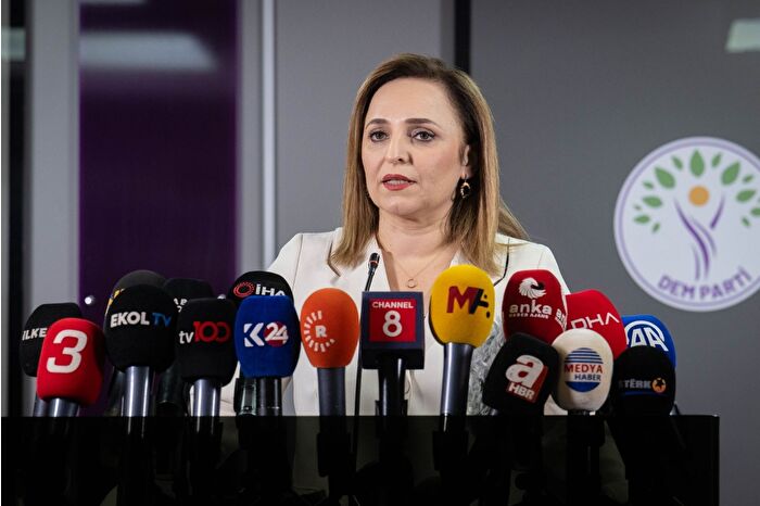 DEM Parti açıkladı: PKK 11 Temmuz'da silah bırakıyor