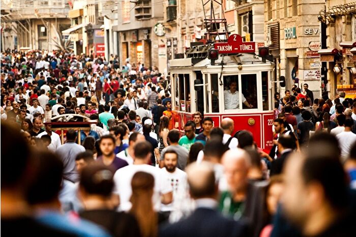 2,7 milyon kişi iller arası göç etti: İstanbul'un çifte birinciliği