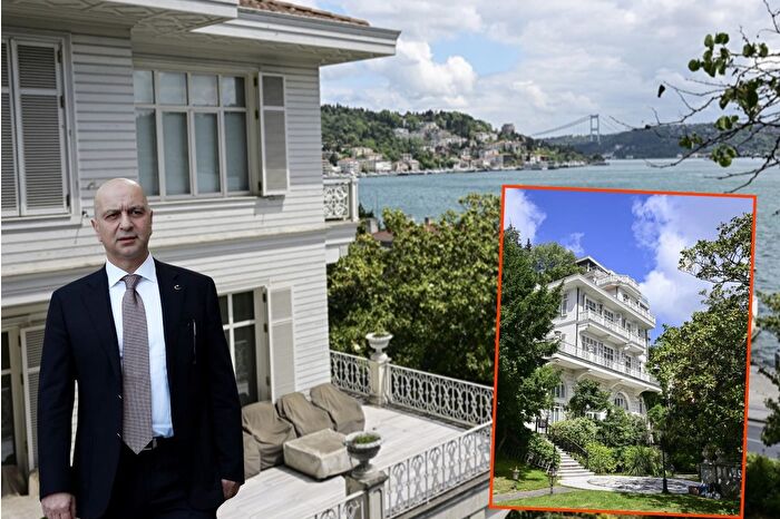 Devlet tarafından el konulan FETÖ'cü Akın İpek'in İstanbul Boğazı'ndaki köşkü 25 milyon lira indirimle açık artırmaya çıkıyor