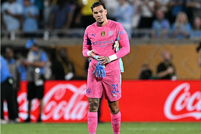 Kaleci rotasyonunda plan değişti: Ederson takımda kalıyor