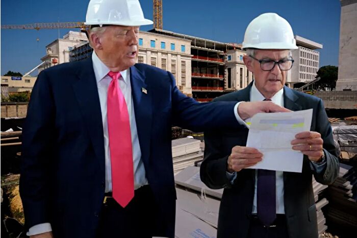 ABD Merkez Bankası'nın inşaat projesini gezen Başkan Trump'la Fed Başkanı Powell arasında maliyet tartışması çıktı