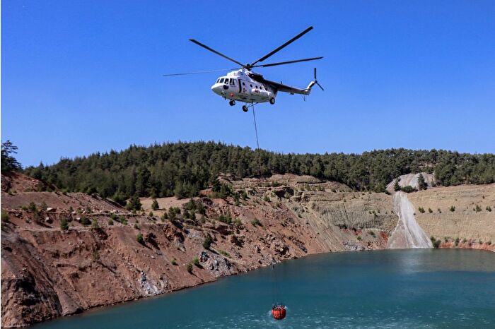 Bursa'nın Orhaneli-Harmancık hattındaki orman yangını 4'üncü gününde: Havadan ve karadan müdahale sürüyor