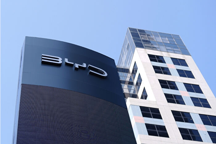 BYD hisselerini bölme kararı aldı