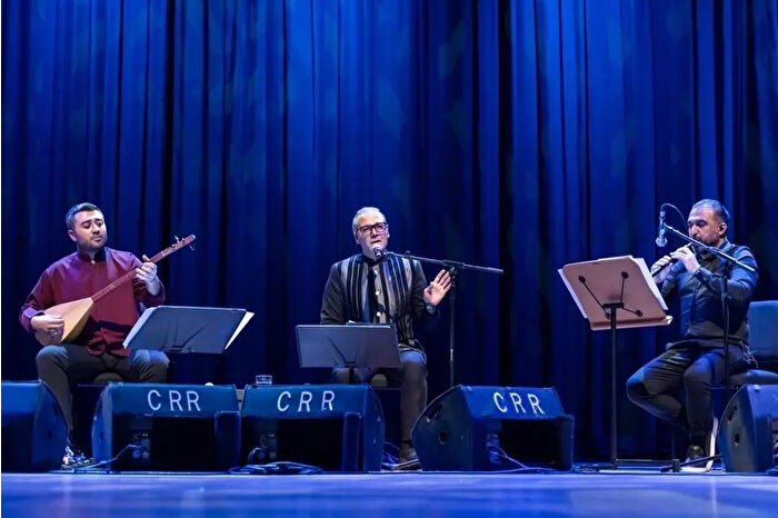 İranlı şarkıcı Alireza Ghorbani, İstanbul'da müzikseverlerle buluşacak