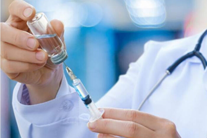 İngiltere, artan vaka ve antibiyotik direnci nedeniyle dünyada ilk kez bel soğukluğuna karşı aşı programı başlattı