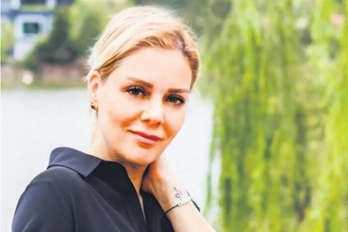 Kayahan’ın kızı Beste Açar’a mahkemeden sosyal medya yasağı: İpek Açar Ve Alper Kömürcü’nün şikâyetiyle 1 ay tedbir kararı