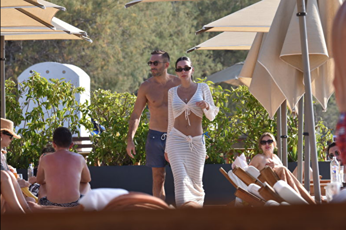 Allan Hakko ile Pelin Uluksar Bodrum Yalıkavak'ta tatilde