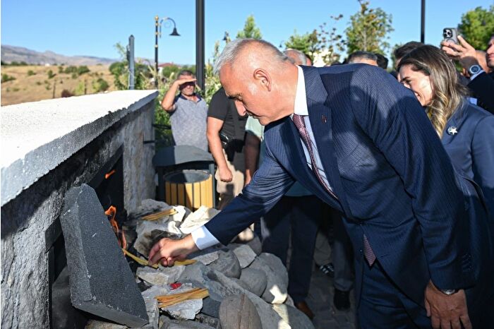 Bakan Ersoy açıkladı: Tunceli turizmine 3 tematik rota
