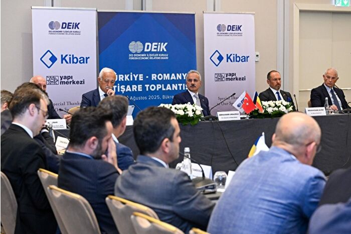 'Türkiye-Romanya Yuvarlak Masa Toplantısı' yapıldı, Ulaştırma ve Altyapı Bakanı Abdulkadir Uraloğlu da katıldı