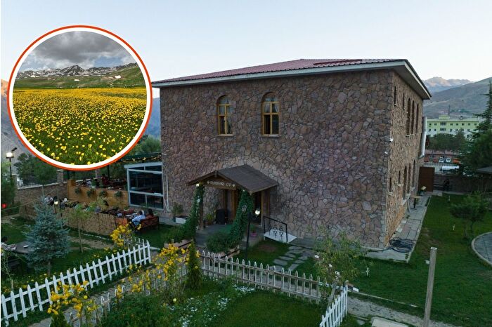 Yıllar sonra Hakkari kültür sanatla buluşuyor