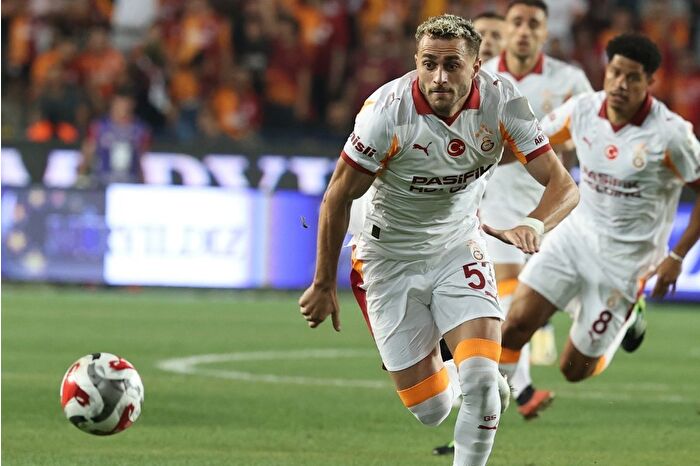 Galatasaray'dan transfer açıklaması: Oyuncularımızla yetkisiz görüşmeler tespit edildi