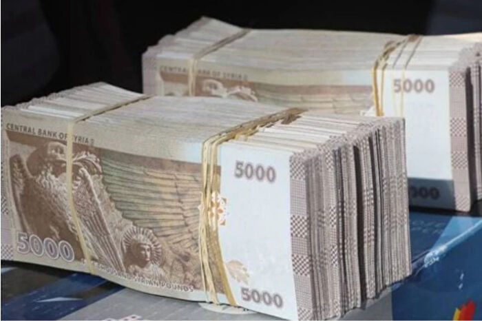 Reuters'ın haberine göre, Suriye aralık ayında yeni banknotlar çıkaracak ve paradan iki sıfır atılacak