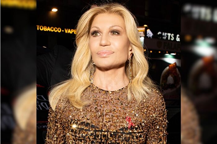 Ünlü moda tasarımcısı Donatella Versace'nin son halini görenler tanıyamadı