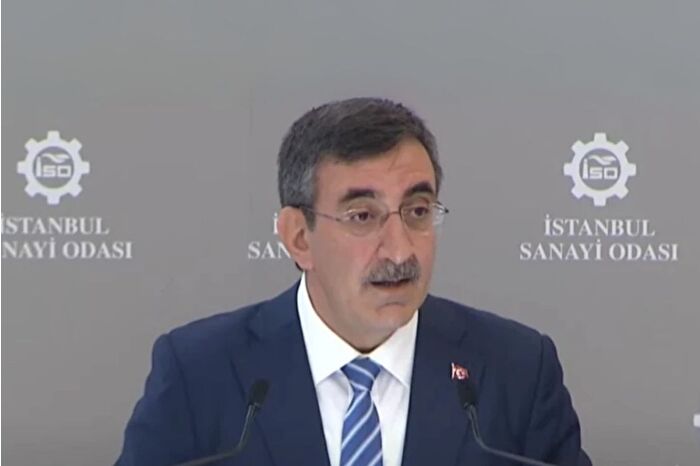 Cevdet Yılmaz'dan sosyal medya tepkisi: İsminin önüne ekonomist sıfatı koyanlar karamsarlık yayma peşinde