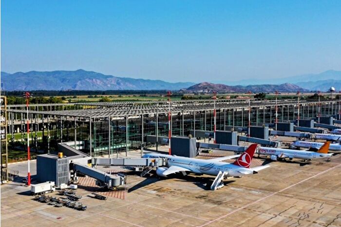Dalaman Havalimanı'nda 23 bin TL'ye kiralık 40 metrekare arazi