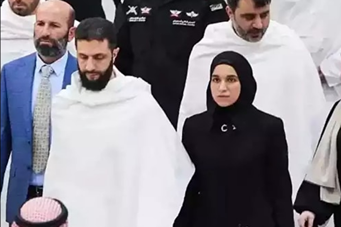 Suriye Cumhurbaşkanı Ahmed Şara'nın eşi İdlib Üniversitesi'nden mezun oldu