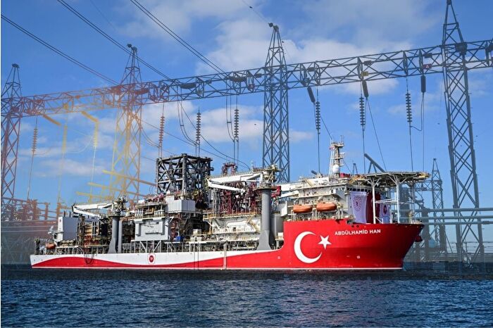 Enerji ve Tabii Kaynaklar Bakanı Bayraktar: Türkiye'nin enerji talebinin önümüzdeki 30 yıl içinde 3 katına çıkmasını bekliyoruz