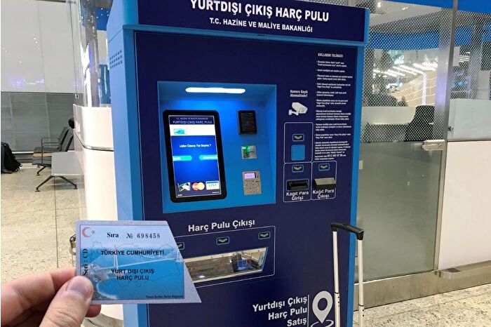 Resmi Gazete'de yayımlanan kararla yurtdışı çıkış harcına zam geldi
