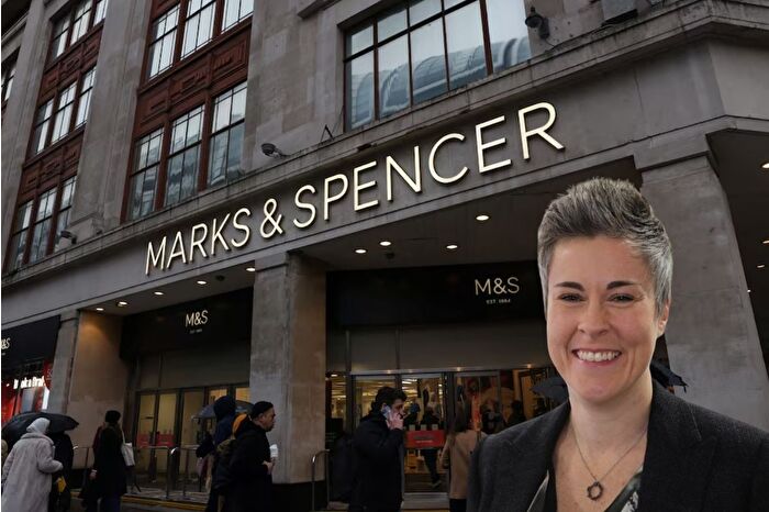 Nisan ayında büyük bir siber saldırıya uğrayan Marks & Spencer'ın baş dijital ve teknoloji sorumlusu Rachel Higham görevinden ayrıldı