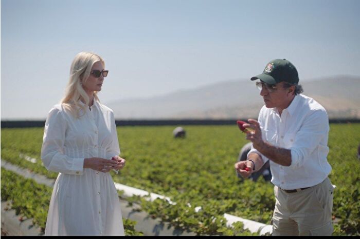 Hamdi Ulukaya ve Ivanka Trump işbirliği
