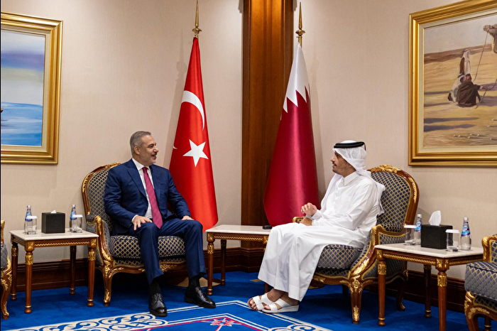 Dışişleri Bakanı Hakan Fidan, Doha'da Katarlı mevkidaşı Al Sani ile bir araya geldi