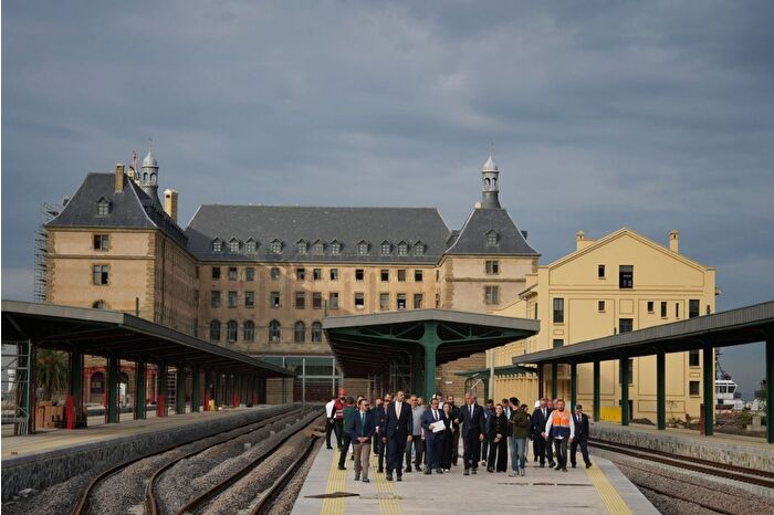 İstanbul’un simge yapılarından tarihi Haydarpaşa Garı, kültür ve sanatın yeni durağı olacak