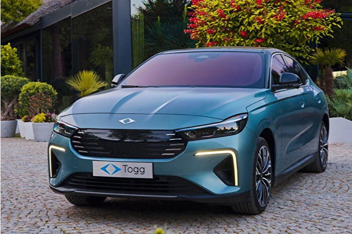 İkinci akıllı model T10F, hızlı şarj ve gelişmiş sürücü destek sistemleriyle Türkiye’de
