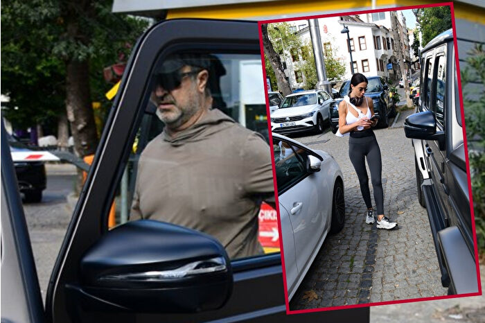 Bodrum’dan İstanbul’a dönen Serdar Bilgili, Bebek’te önce yalnız yürürken ardından kız arkadaşıyla beraber objektiflere yakalandı