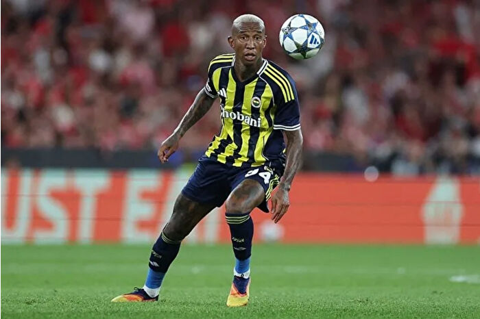 Fenerbahçe Anderson Talisca'nın da biletini kesti