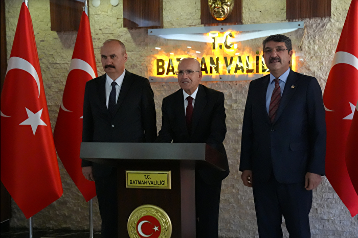 Hazine ve Maliye Bakanı Mehmet Şimşek, Batman Valiliğini ziyaret etti
