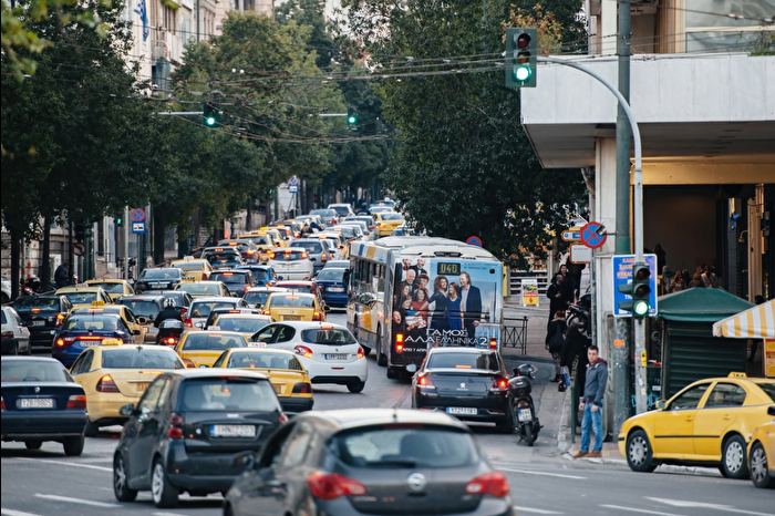 Yunanistan, trafik kurallarında sıkılaştırmaya giderken pek çok ülke tatilcileri yeni kurallara karşı uyarıyor