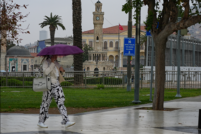 Kurak geçen yazın ardından İzmir'de 121 gün sonra yağmur yağdı