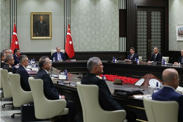 MGK toplantısı sonrasında 8 maddelik bildiri yayınlandı: Terör duvarı tamamen yıkılacak